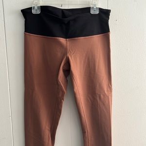 Size 6 Lululemon 28” legging
